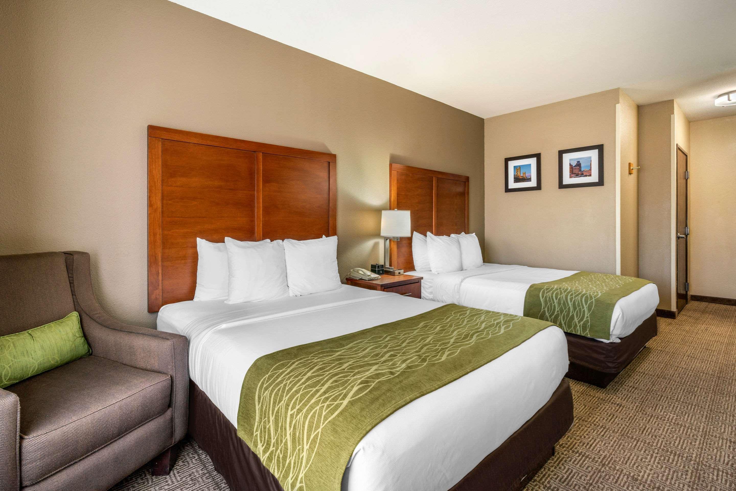 Comfort Inn & Suites Sacramento - University Area Exterior foto