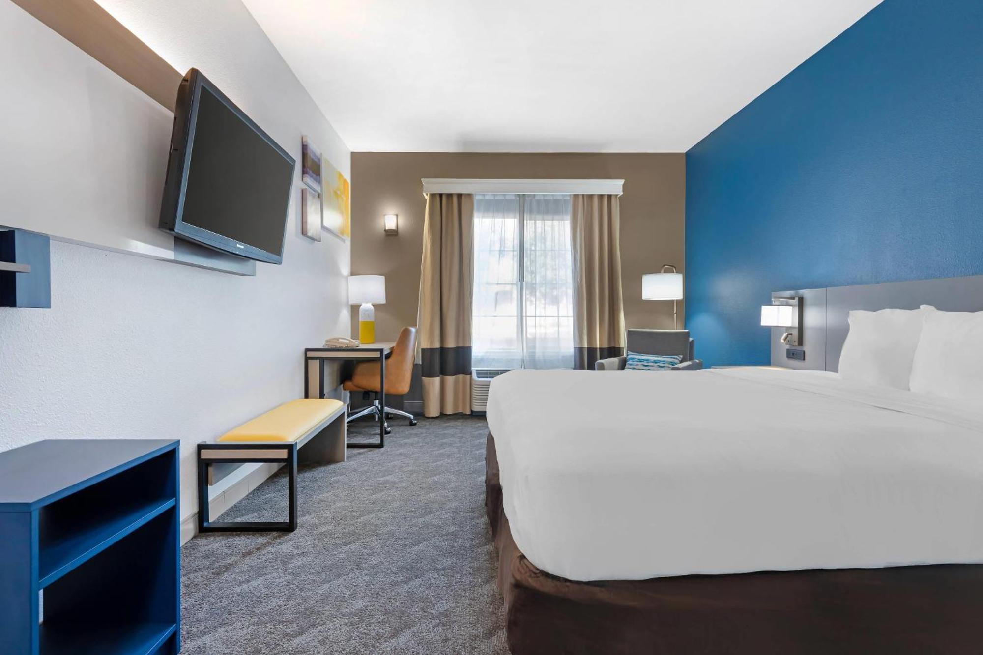 Comfort Inn & Suites Sacramento - University Area Exterior foto